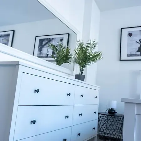 Old Pub In New Design For Up To 12 People Apartament Bochum