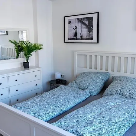 Apartament Old Pub In New Design For Up To 12 People Bochum