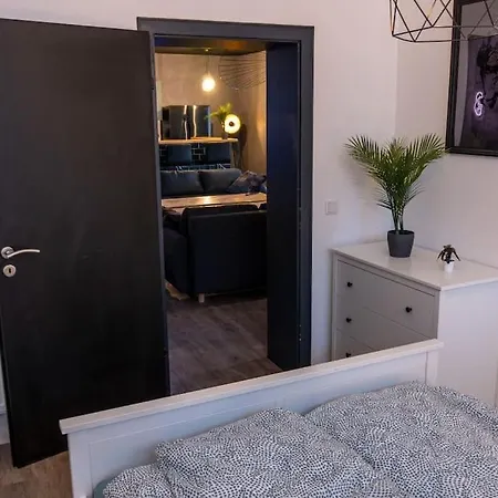 Old Pub In New Design For Up To 12 People Apartament