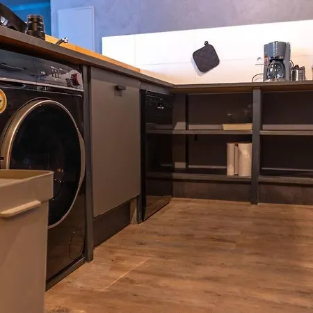 Old Pub In New Design For Up To 12 People Apartament Bochum