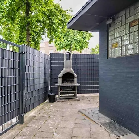 Old Pub In New Design For Up To 12 People *