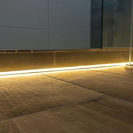 Old Pub In New Design For Up To 12 People Apartament