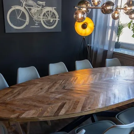 Old Pub In New Design For Up To 12 People Apartament