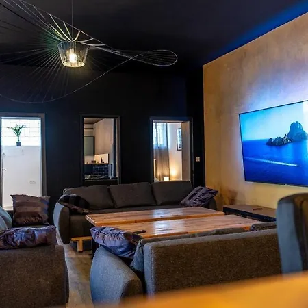 Old Pub In New Design For Up To 12 People * Bochum