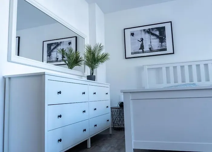 Appartement Old Pub In New Design For Up To 12 People Bochum