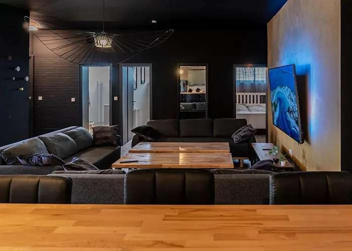 Appartement Old Pub In New Design For Up To 12 People Bochum