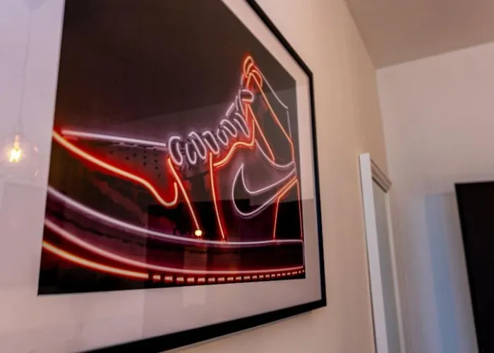 Old Pub In New Design For Up To 12 People