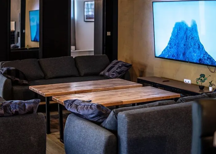 Appartement Old Pub In New Design For Up To 12 People Bochum