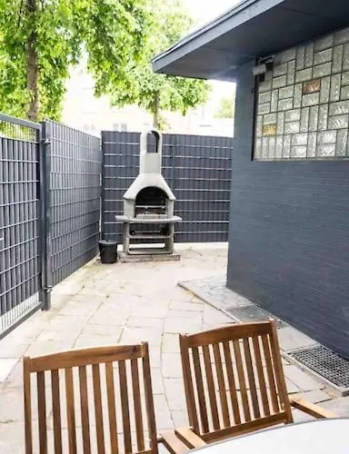 Old Pub In New Design For Up To 12 People * Bochum